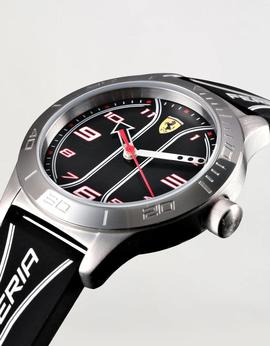 Reloj FERRARI analogico caucho negro y blanco caja acero