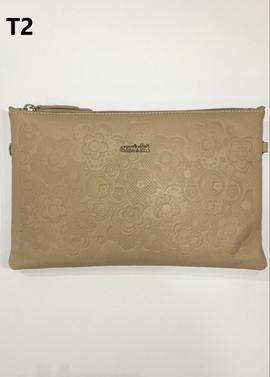 Bolso mano AMICHI piel flores grandes grabadas