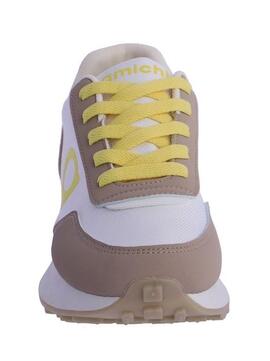 Deportiva AMICHI tostada y cordones amarillos