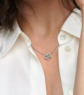 Collar PANDORA Corazón Infinito Brillante