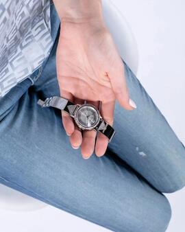 Reloj GUESS Tri Luxe Circonitas y Números