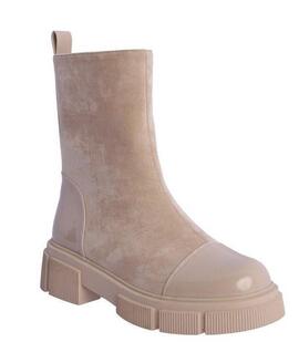 Botin AMICHI beige serraje detalles charol