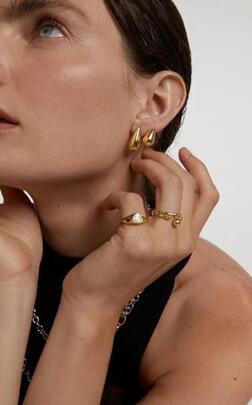 Pendientes PDPAOLA dorado foma gota