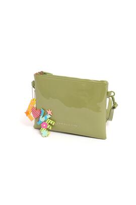 Cartera AGATHA mano charol liso cuelga logo letras