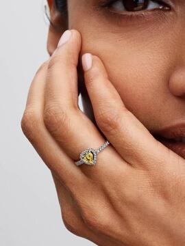 Anillo PANDORA Corazón Amarilllo en Relieve Brillante