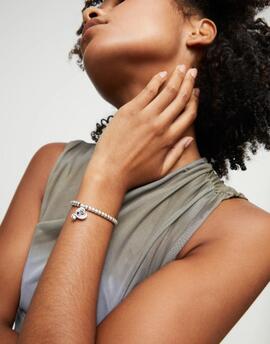 Pulsera UNO DE 50 elástica corazón y cristal negro.