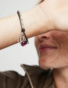 Pulsera UNO DE 50 cuero cuentas y cristal de Murano morado