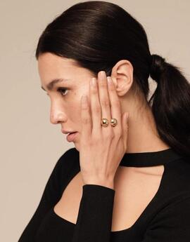 Anillo UNO DE 50 abierto con dos cuentas