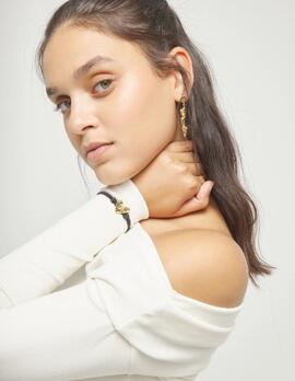 Pulsera UNO DE 50  hilo elástico negro con corazón