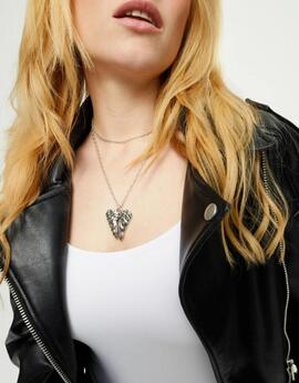 Colgante UNO DE 50 largo con detalle de ala