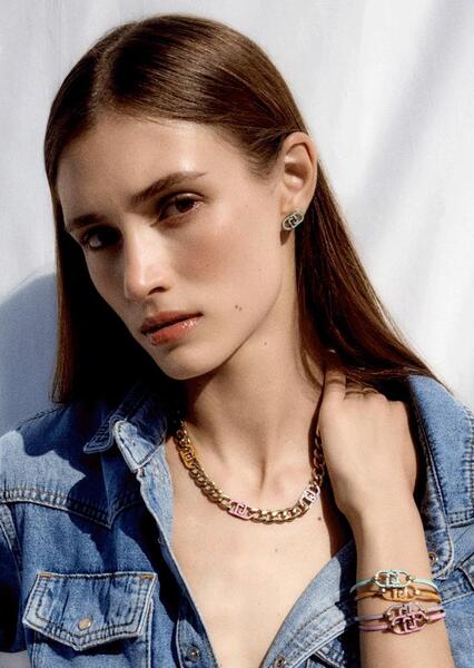 Gallery a26146 p2lze5lp